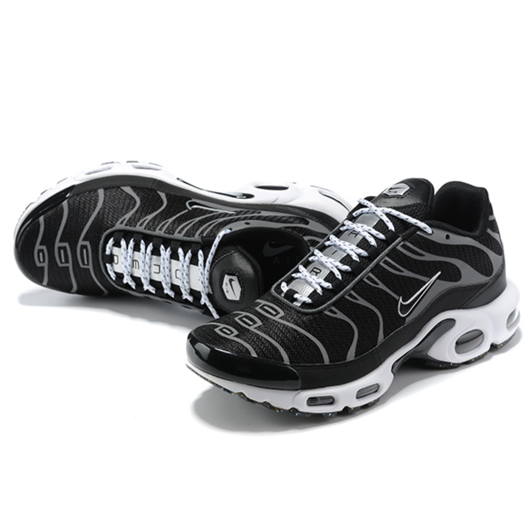 Nike Air Max Plus "Black/White"