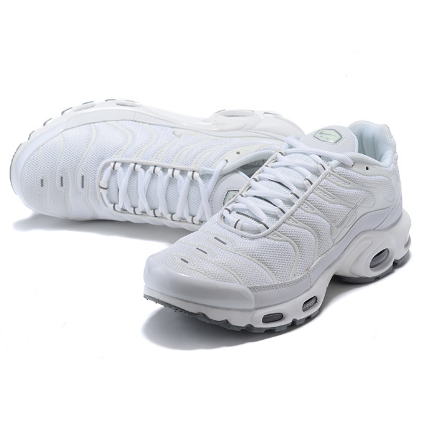 Nike Air Max plus "Triple White"
