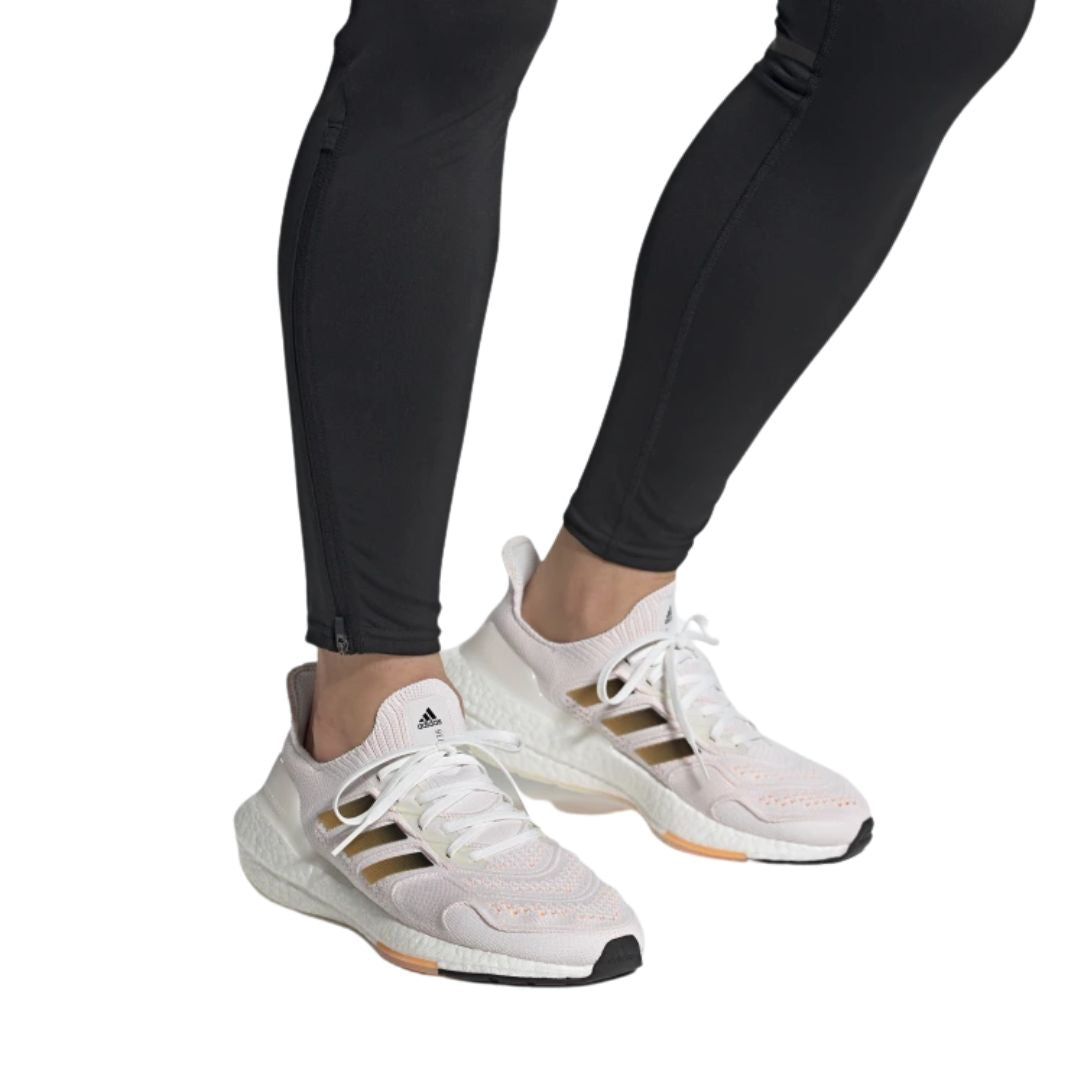 UltraBoost 22 Heat.RDY 'White Flash Orange'