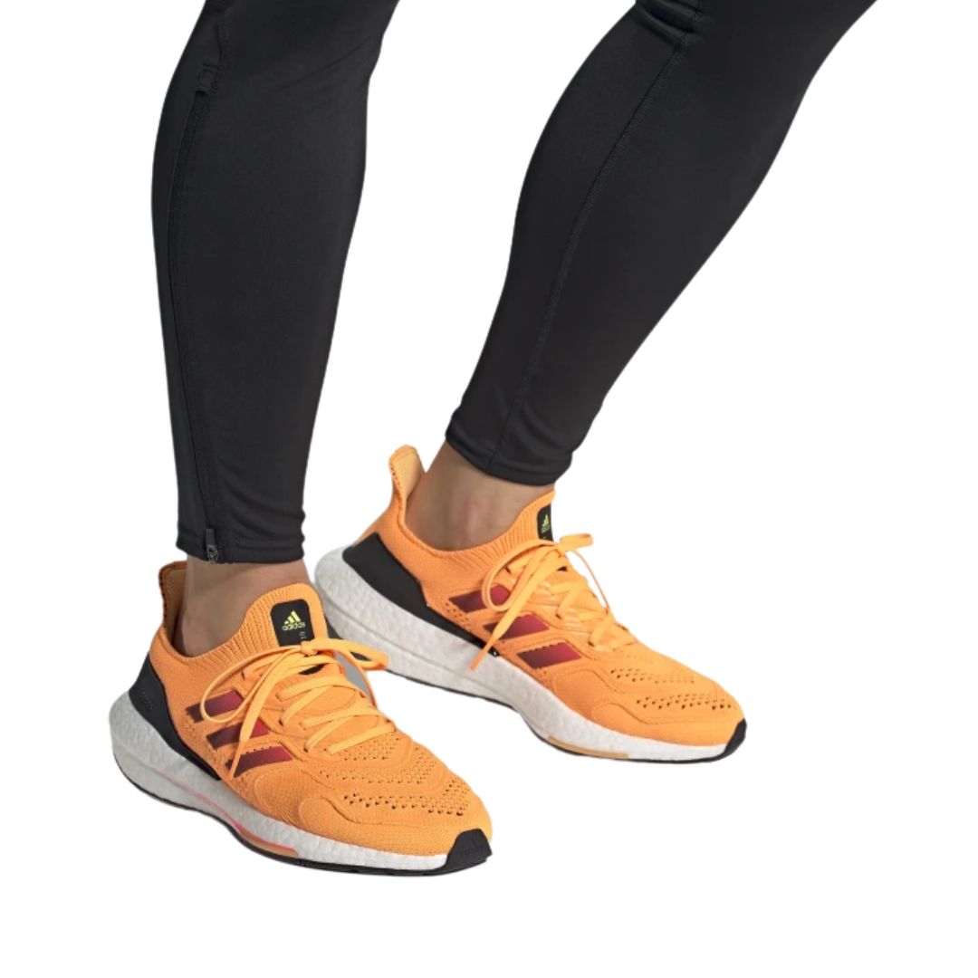 UltraBoost 22 Heat.RDY 'Flash Orange'