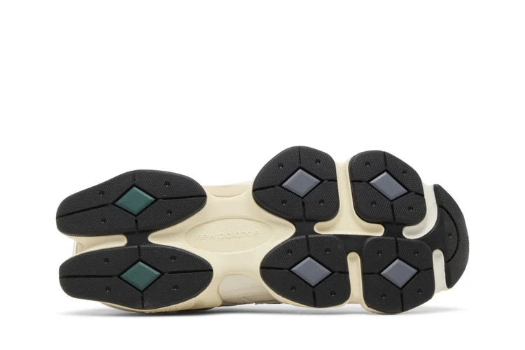 Tênis New Balance 9060 Sea Salt New Spruce Dark Arctic Grey Cinza