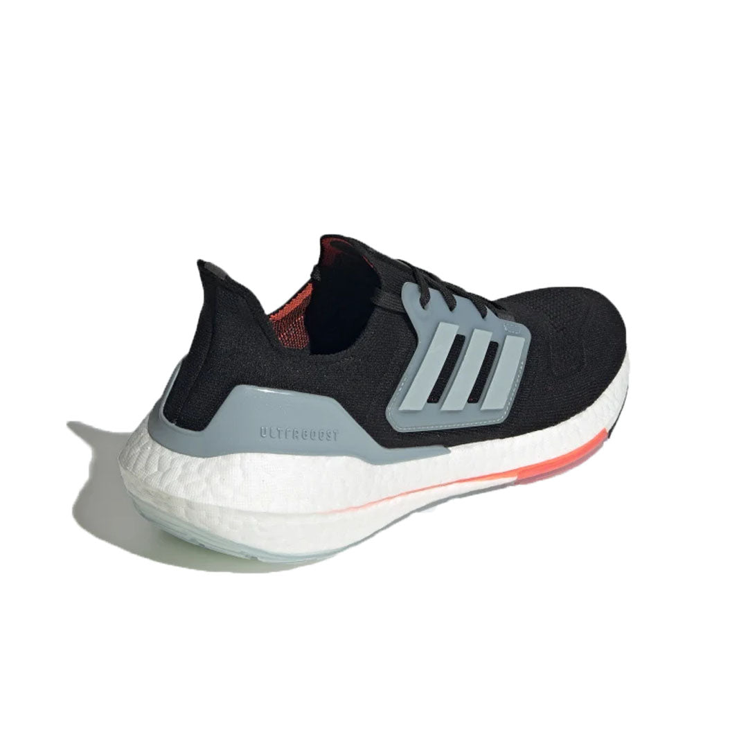 UltraBoost 22 'Black Magic Grey'