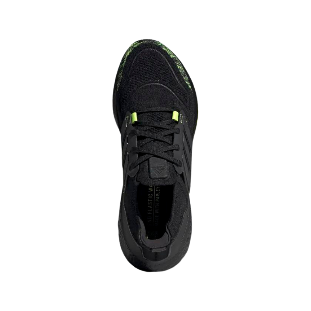 UltraBoost 22 'Black Solar Yellow'