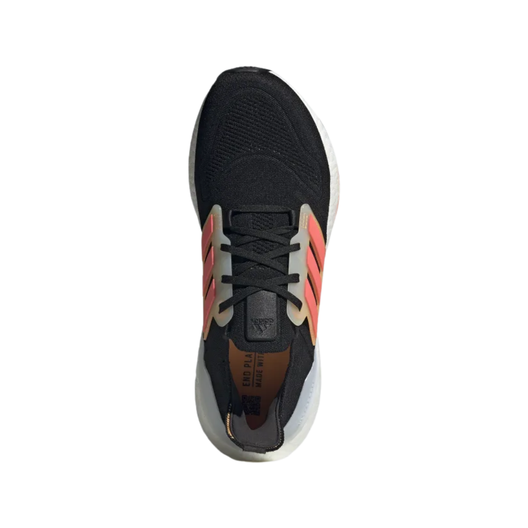 UltraBoost 22 'Black Flash Orange'