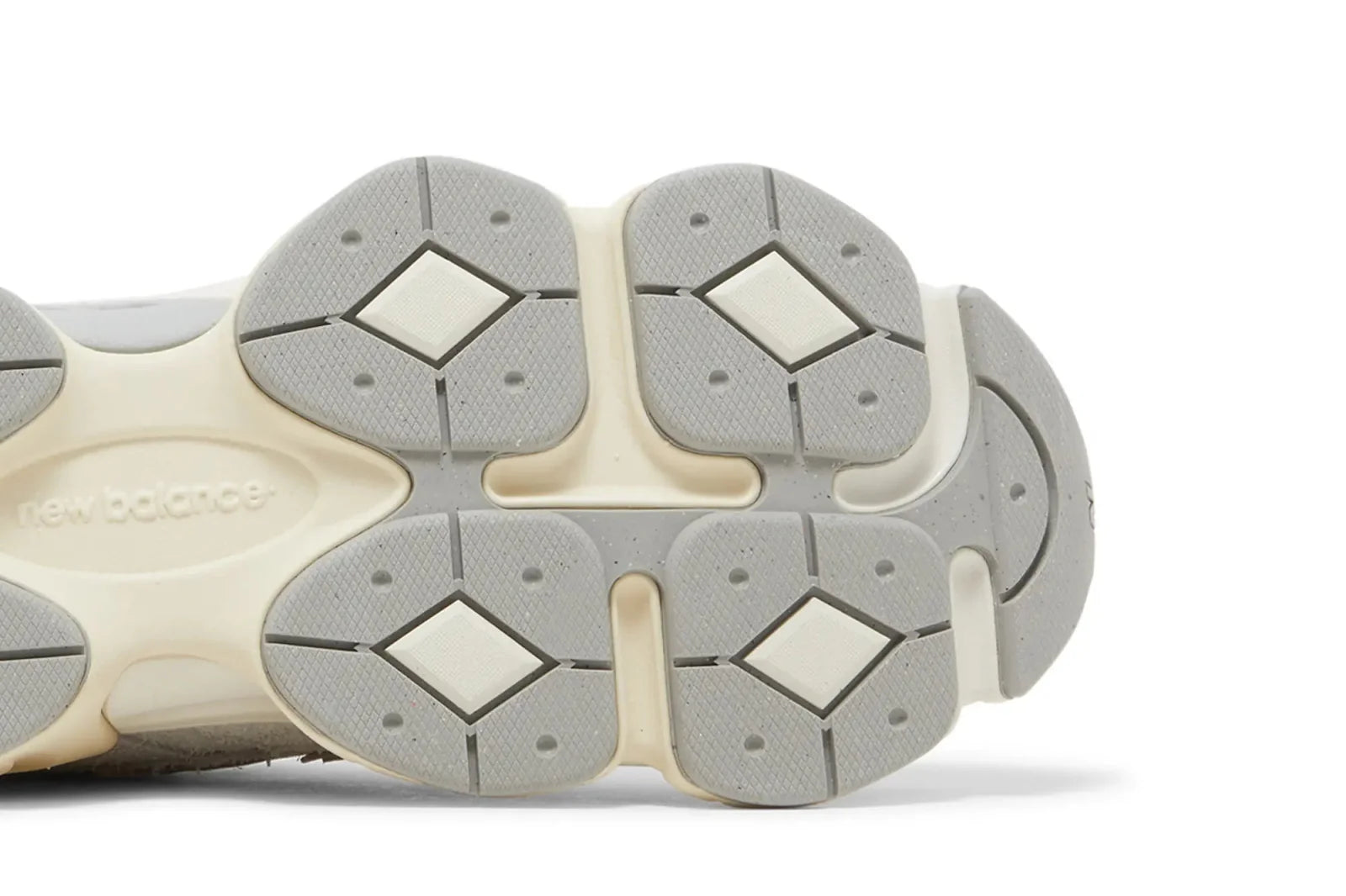 Tênis New Balance 9060 Quartz Grey Cinza