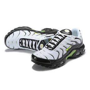 Nike Air Max Plus QS