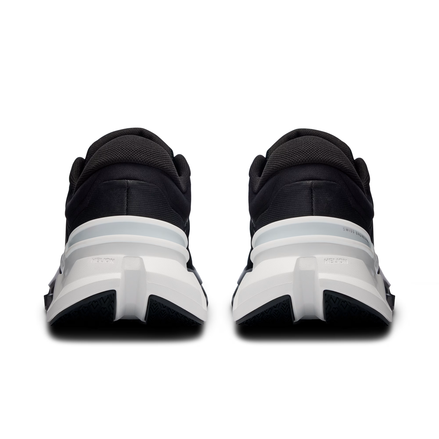 Tênis Feminino On Running Cloudflyer 5 Black | White