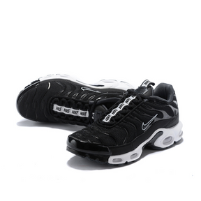 Nike Air Max plus TN "Black/White"