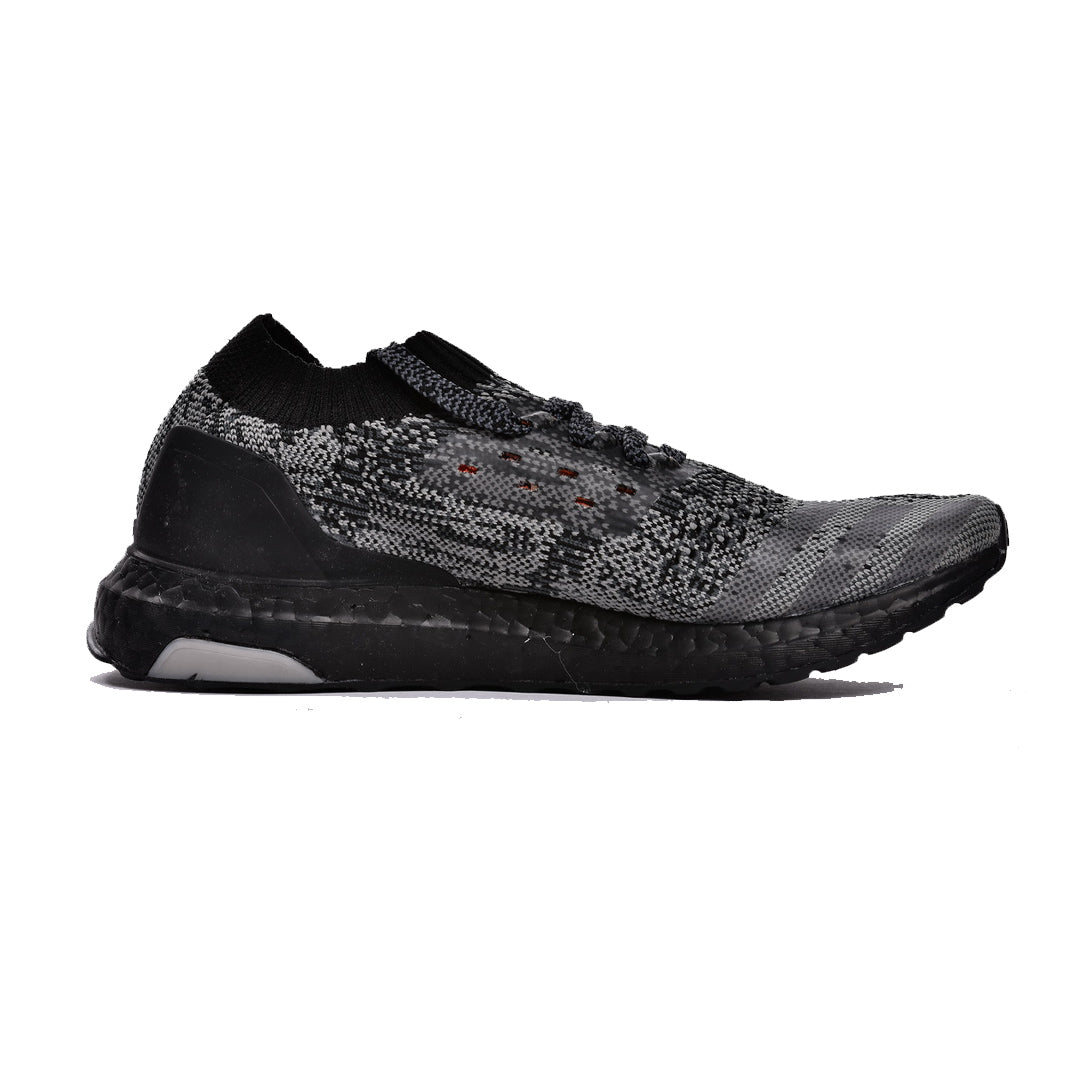 Ultra Boost Uncaged “BlackGrey”