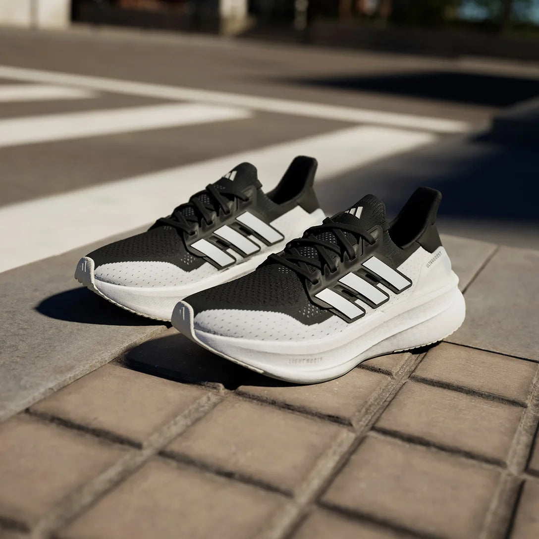 Adidas Ultraboost 5 - Black White