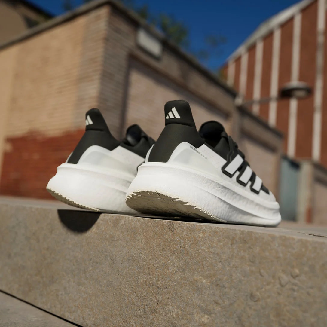 Adidas Ultraboost 5 - Black White