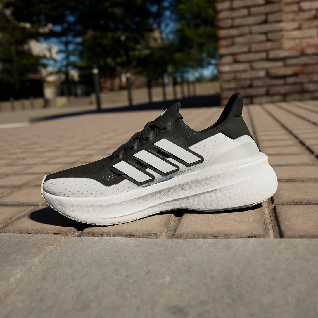 Adidas Ultraboost 5 - Black White