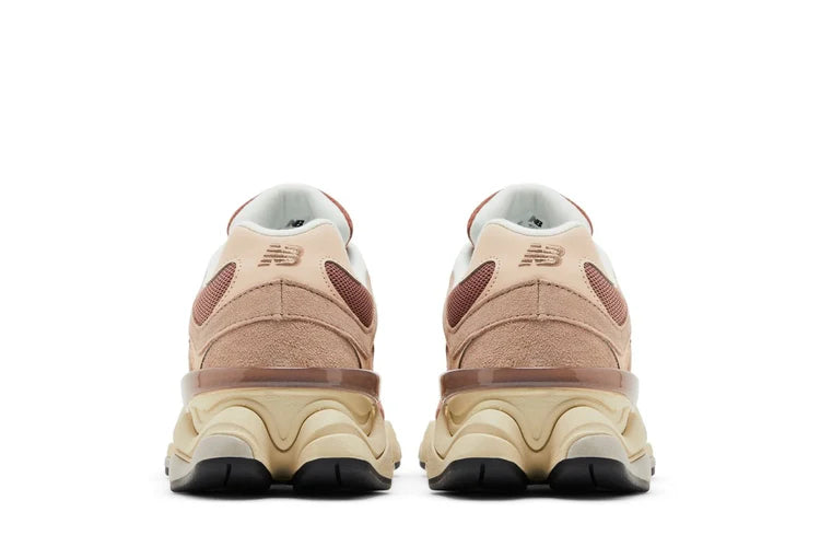 Tênis New Balance 9060 Sparrow Flat Taupe Marrom