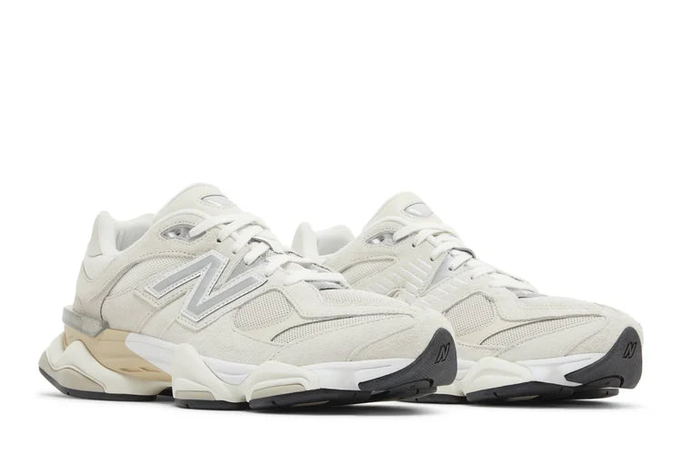 Tênis New Balance 9060 Sea Salt Moonbeam Branco