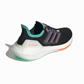 UltraBoost 22 'Black Turbo Mint'