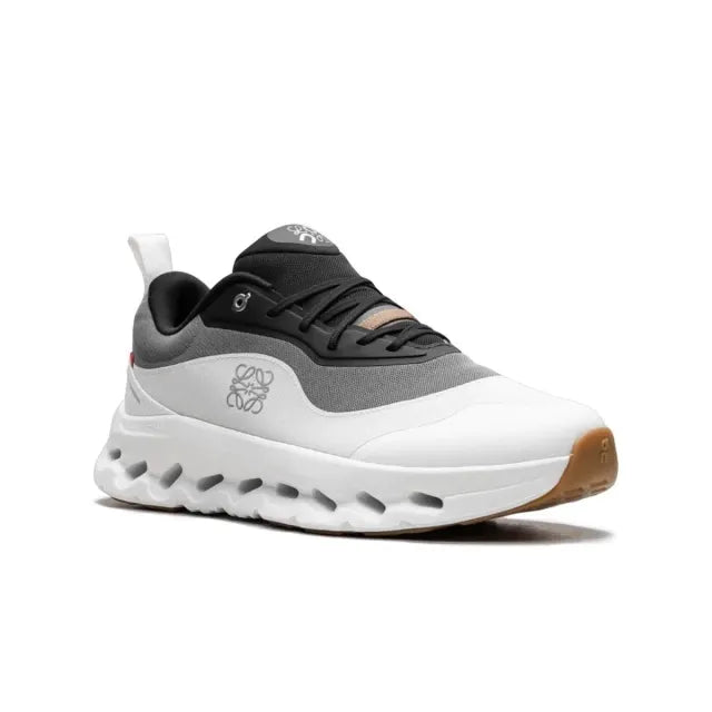 On Running Cloudtilt White | Black