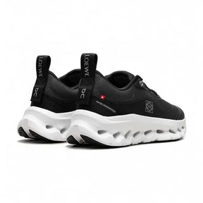 On Running Cloudtilt x Loewe All Black