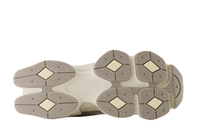 Tênis New Balance 9060 Mushroom Arid Stone Bege